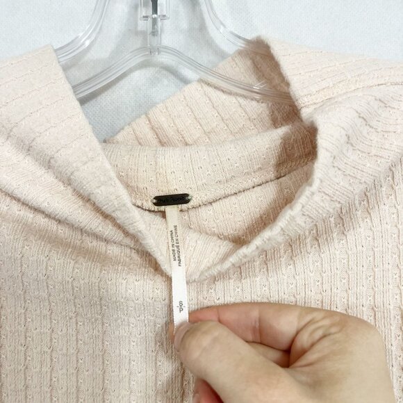 Free People Mixed Up Sweater Cuff Cowl Neck Ribbed Thermal Top Boho Size Small - Picture 4 of 7